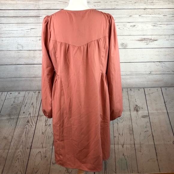 UMGEE Salmon Pink Embroidered Dress - Picture 2 of 4